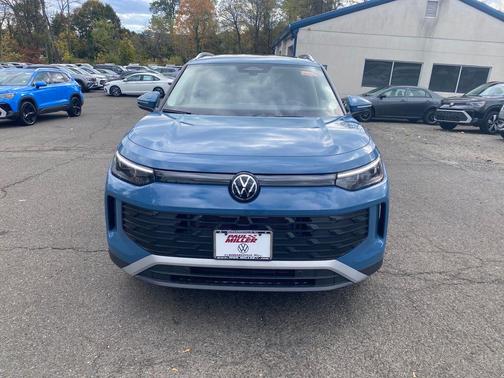 2025 Volkswagen Tiguan 2.0T SE 4MOTION