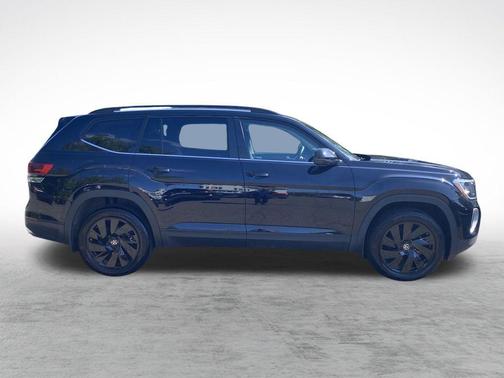 2025 Volkswagen Atlas 2.0T SE w/Technology 4MOTION