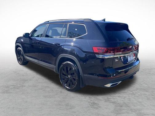2025 Volkswagen Atlas 2.0T SE w/Technology 4MOTION