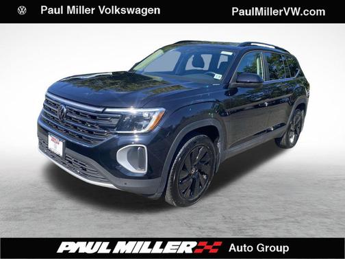 2025 Volkswagen Atlas 2.0T SE w/Technology 4MOTION