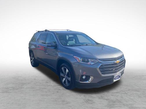 Satin Steel Metallic 2019 Chevrolet Traverse LT Leather