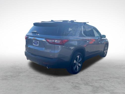 Satin Steel Metallic 2019 Chevrolet Traverse LT Leather
