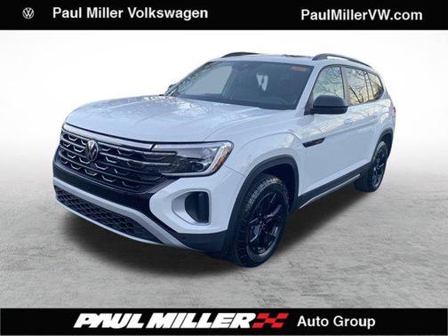 2025 Volkswagen Atlas 2.0T Peak Edition