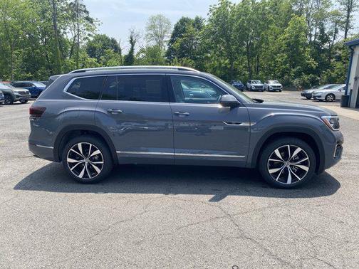 2025 Volkswagen Atlas 2.0T SEL Premium R-Line 4MOTION