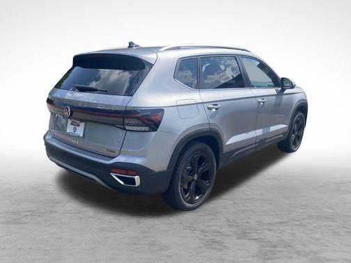 2025 Volkswagen Taos 1.5T SEL