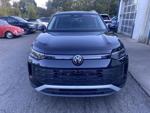 2025 Volkswagen Tiguan 2.0T SE 4MOTION