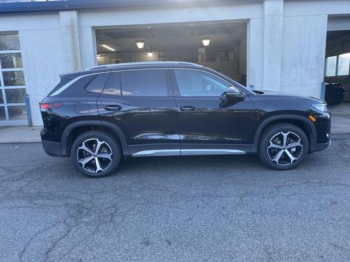 2025 Volkswagen Tiguan 2.0T SE 4MOTION