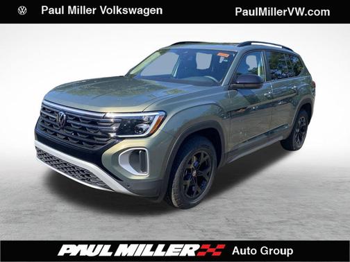 2025 Volkswagen Atlas 2.0T Peak Edition