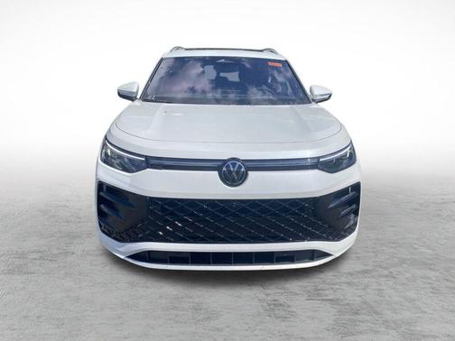 2025 Volkswagen Tiguan 2.0T SEL R-Line 4MOTION