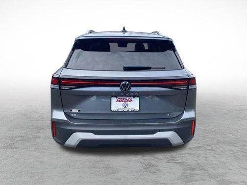 2025 Volkswagen Tiguan 2.0T SE 4MOTION