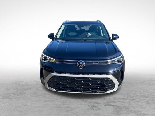 Deep Black 2025 Volkswagen Taos 1.5T SEL