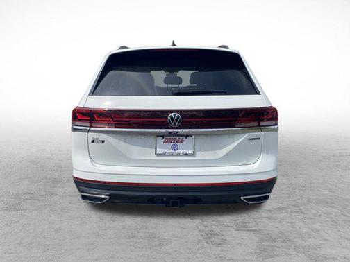 2025 Volkswagen Atlas 2.0T SE w/Technology 4MOTION