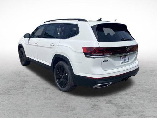 2025 Volkswagen Atlas 2.0T SE w/Technology 4MOTION