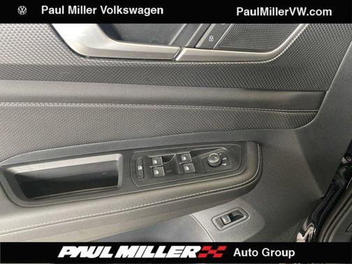 2026 Volkswagen Atlas Cross Sport 2.0T SEL