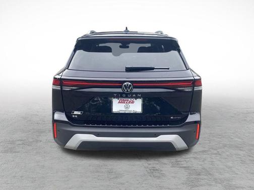 2025 Volkswagen Tiguan 2.0T SE 4MOTION
