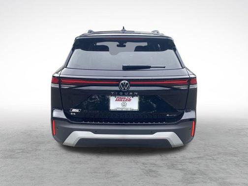 2025 Volkswagen Tiguan 2.0T SE 4MOTION