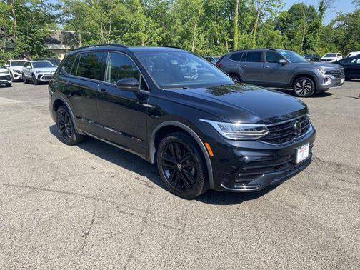 2022 Volkswagen Tiguan 2.0T SE R-Line Black 4MOTION