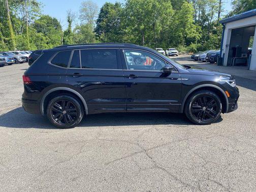 2022 Volkswagen Tiguan 2.0T SE R-Line Black 4MOTION