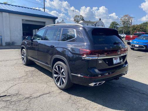 2026 Volkswagen Atlas 2.0T SEL Premium R-Line 4MOTION