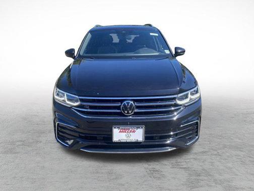2022 Volkswagen Tiguan 2.0T SEL R-Line 4MOTION