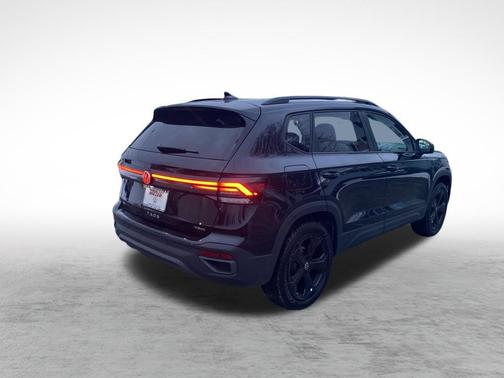 2025 Volkswagen Taos 1.5T SE Black