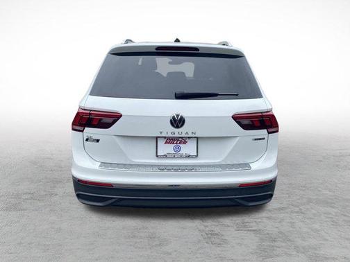 2024 Volkswagen Tiguan 2.0T SE 4MOTION