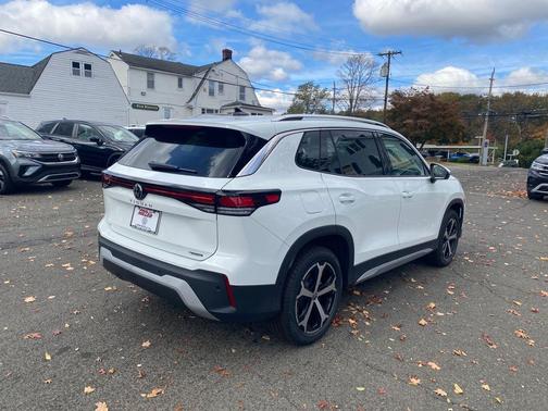 2025 Volkswagen Tiguan 2.0T SE 4MOTION