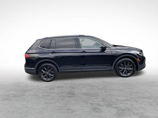 2024 Volkswagen Tiguan 2.0T SE 4MOTION