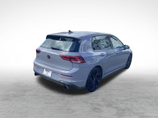 2022 Volkswagen Golf GTI 2.0T SE DSG