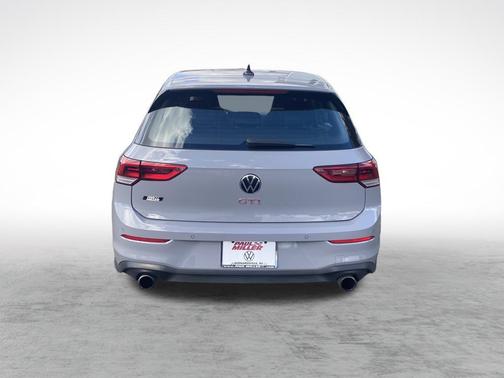 2022 Volkswagen Golf GTI 2.0T SE DSG