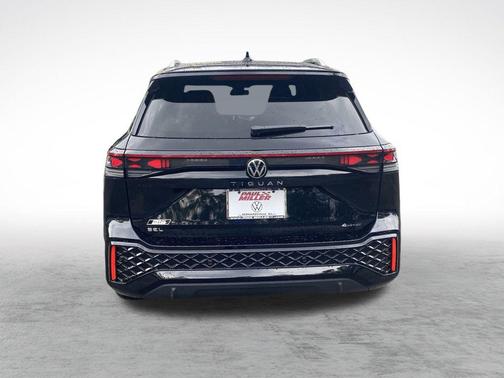 2025 Volkswagen Tiguan 2.0T SEL R-Line 4MOTION