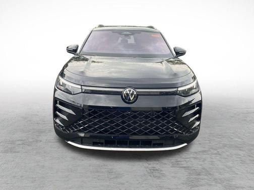 2025 Volkswagen Tiguan 2.0T SEL R-Line 4MOTION