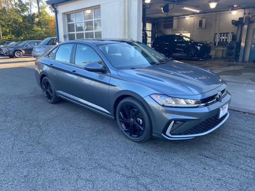 2026 Volkswagen Jetta 1.4T SE
