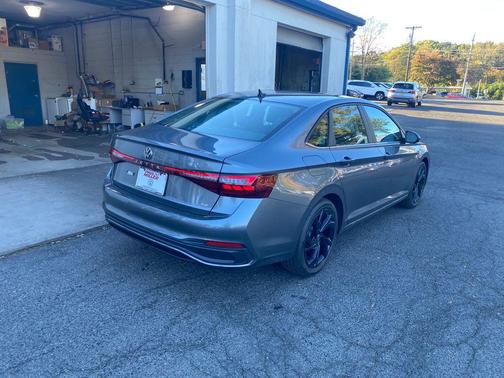 2026 Volkswagen Jetta 1.4T SE