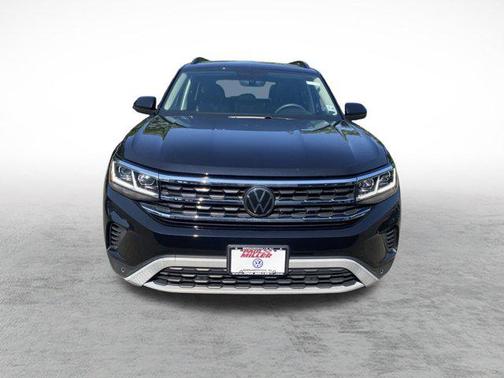 2023 Volkswagen Atlas 3.6L SE w/Technology