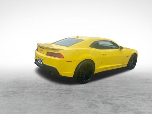 Bright Yellow 2015 Chevrolet Camaro 1SS