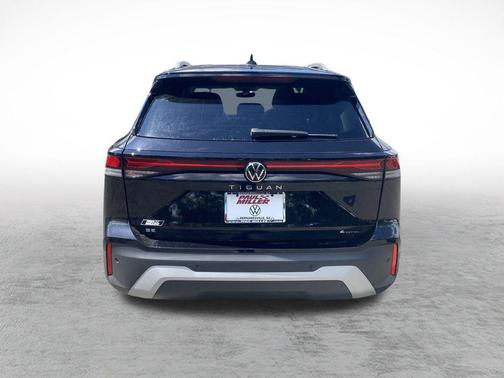2025 Volkswagen Tiguan 2.0T SE 4MOTION