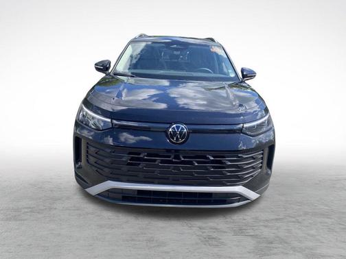 2025 Volkswagen Tiguan 2.0T SE 4MOTION