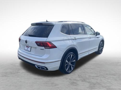 2024 Volkswagen Tiguan 2.0T SEL R-Line 4MOTION