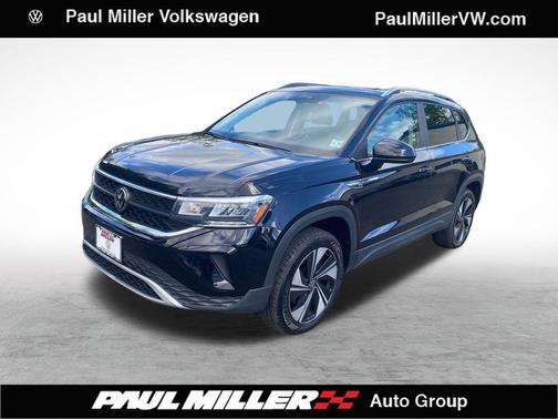 Deep Black 2023 Volkswagen Taos 1.5T SE