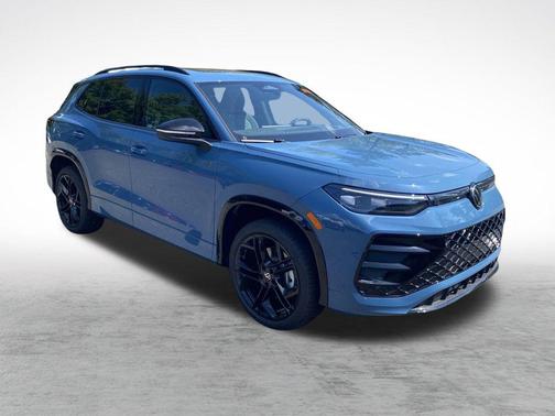2025 Volkswagen Tiguan 2.0T SE R-Line Black 4MOTION