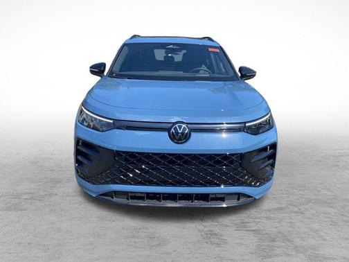2025 Volkswagen Tiguan 2.0T SE R-Line Black 4MOTION