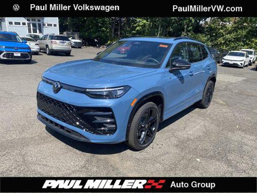 2025 Volkswagen Tiguan 2.0T SE R-Line Black 4MOTION