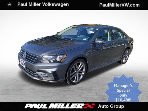 2018 Volkswagen Passat 2.0T R-Line