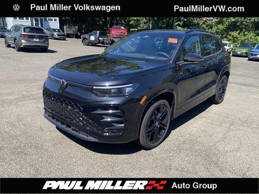 2025 Volkswagen Tiguan 2.0T SE R-Line Black 4MOTION