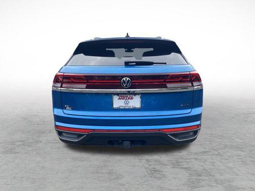 2024 Volkswagen Atlas Cross Sport 2.0T SE w/Technology 4MOTION