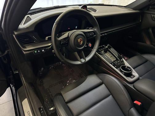 2025 Porsche 911 Carrera T