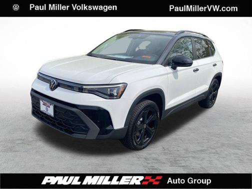 2025 Volkswagen Taos 1.5T SE Black