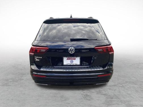 2020 Volkswagen Tiguan 2.0T SE R-Line Black