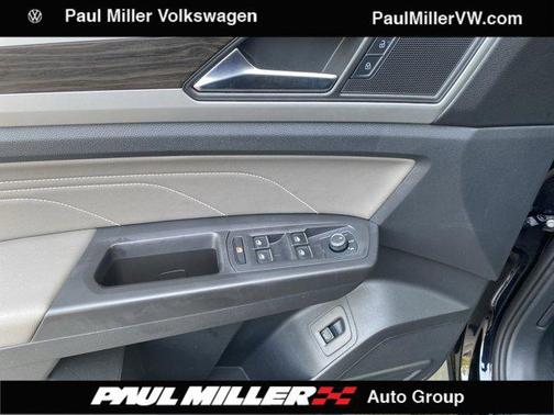 2023 Volkswagen Atlas 3.6L SE w/Technology